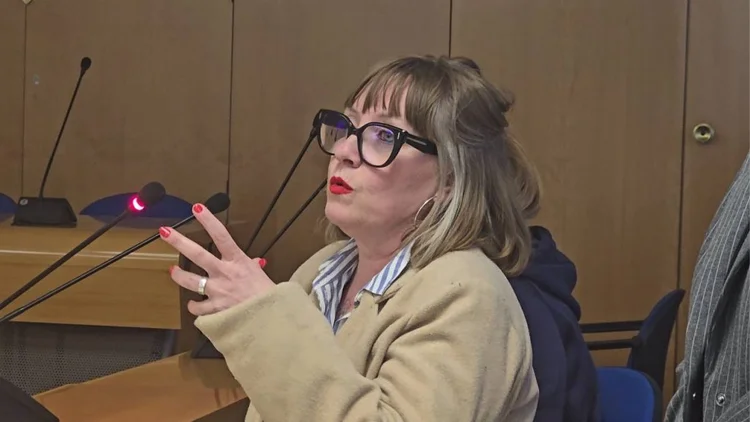 Miembro de la junta en el evento de presentación de la AFFCOM