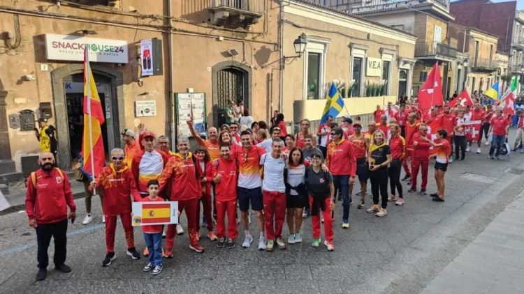 Zbigniew Podwika con los países participantes