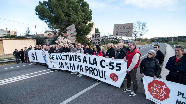 Vecinos protestan por la seguridad de la C-55 y exigen soluciones urgentes