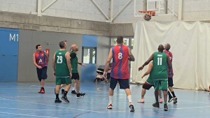Debut de 'Los Soberanos' al Pavelló Sant Bernat.