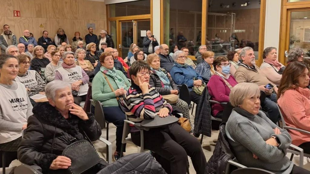 Xerrada informativa del passat dia 23 de gener al Centre Cívic del Roc Blanc