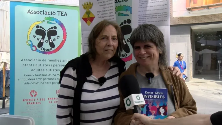 Les autores de “Dones i mares invisibles” visibilitzen la vida de cuidar fills amb capacitats diverses