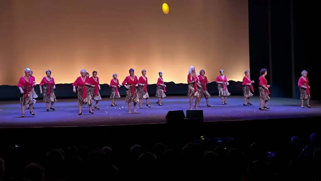 L’espectacle olesà “Lluitant es pot vèncer” celebra 20 edicions i recapta fons per a la investigació oncològica i La Marató de TV3 Associació Ariadna / Ajuntament d'Olesa