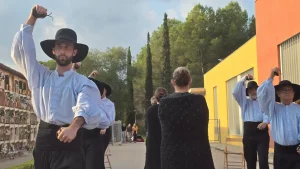 Gent ballant El Mortitxol