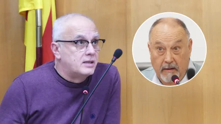L’oposició s’uneix de manera insòlita en suport del discurs del PSC sobre les cures dignes a Olesa Fernando Vicente i José M. Paniello, d'esquerra a dreta