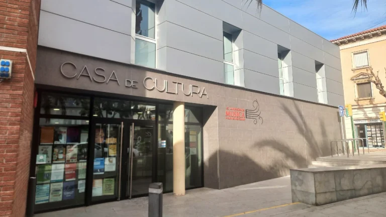 El forat econòmic de l’Escola de Música d’Olesa: 500.000 euros públics per sostenir les nòmines Casa de Cultura / Ajuntament d'Olesa